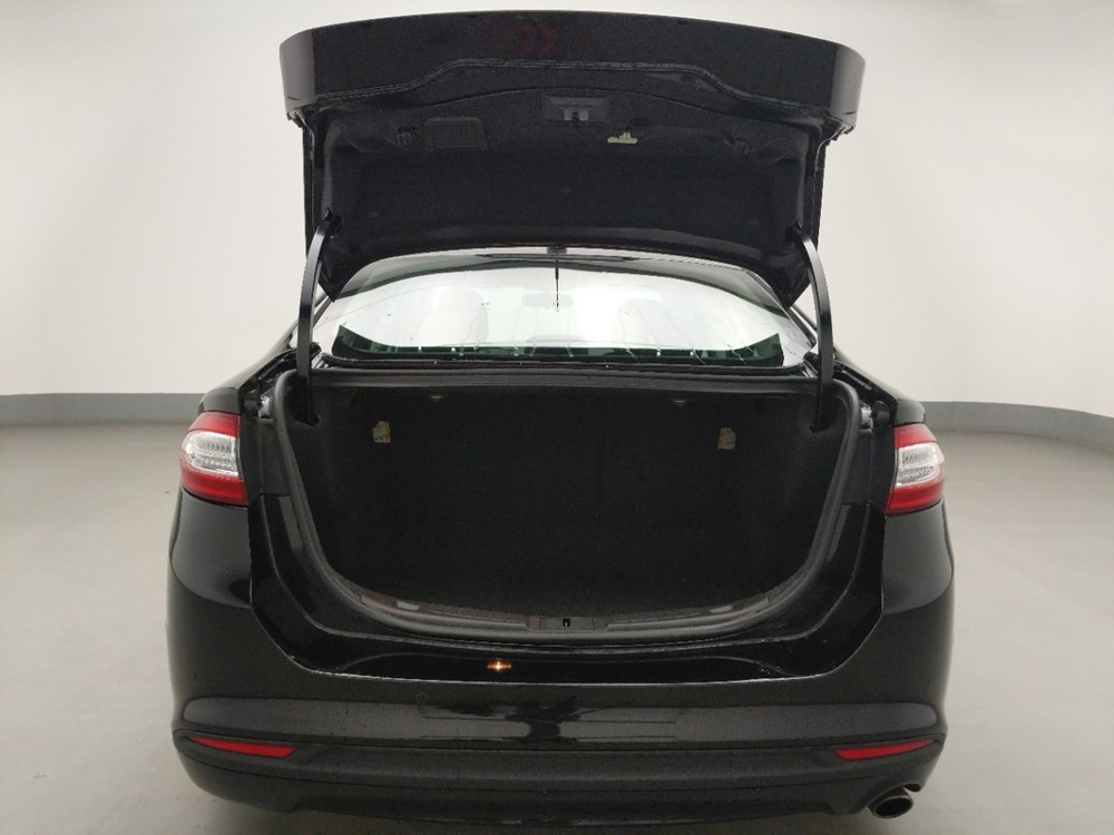 2016 Ford Fusion - Trunk