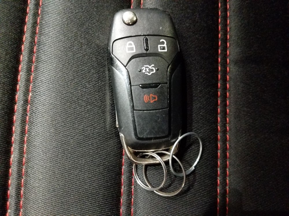 2016 Ford Fusion - Keys