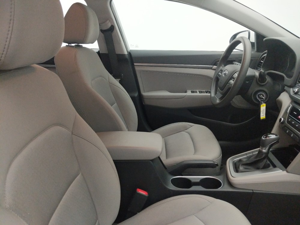 2017 Hyundai Elantra - Passenger Front Seat