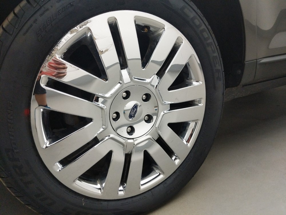 2010 Ford Edge - Wheel
