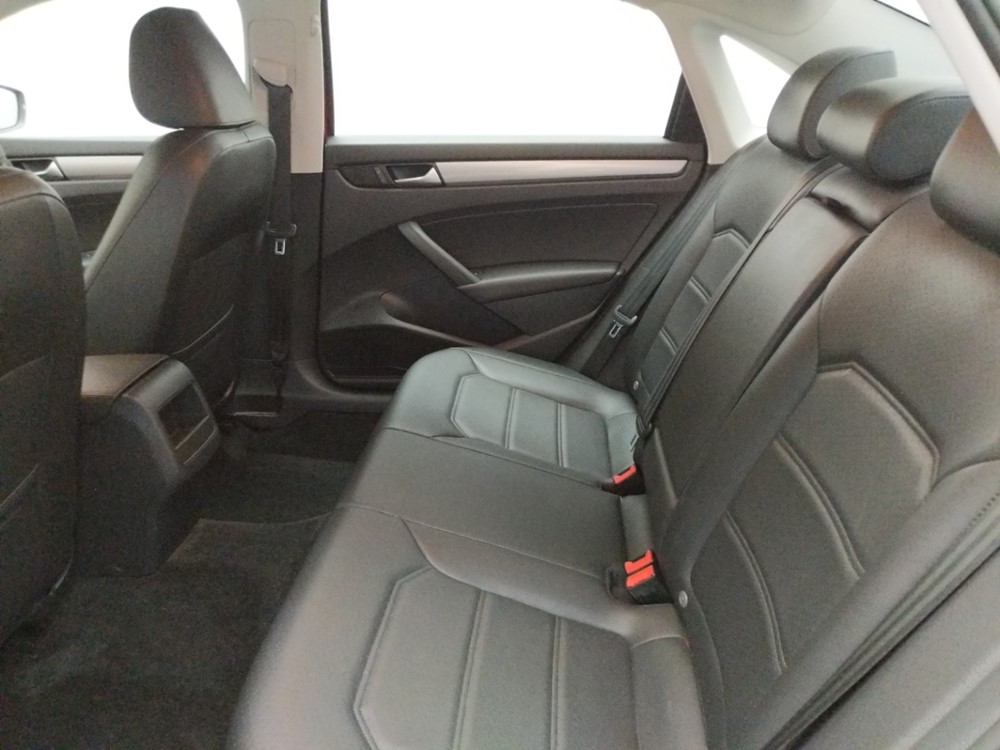 2015 Volkswagen Passat - Driver Rear Seat