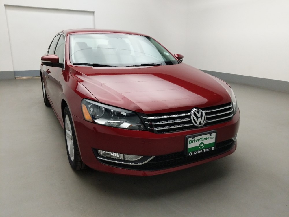 2015 Volkswagen Passat - Passenger Front Hood