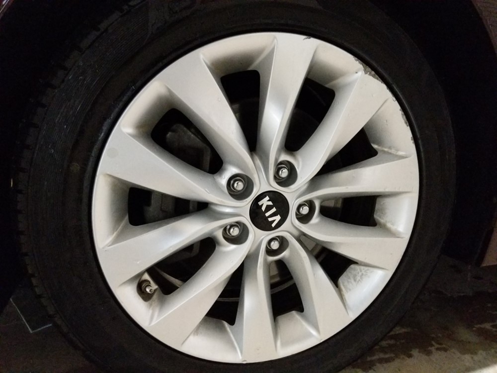 2016 Kia Optima - Wheel