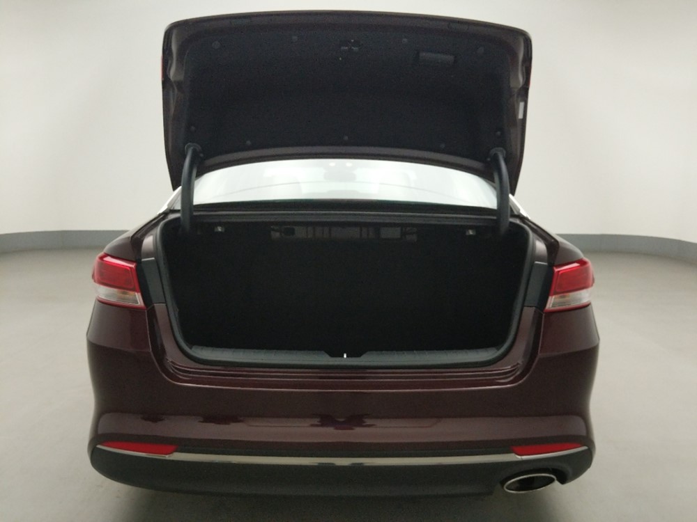2016 Kia Optima - Trunk