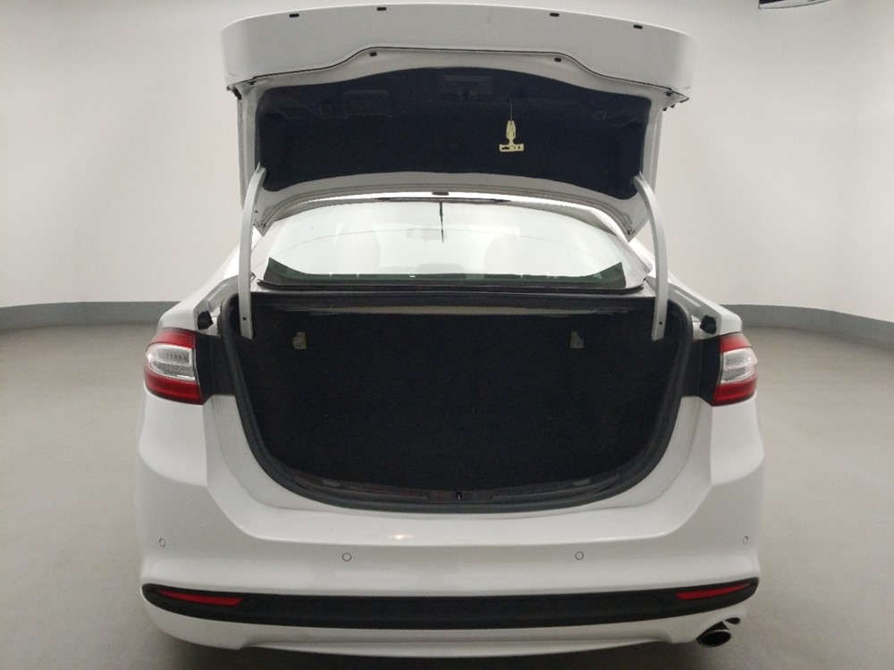 2016 Ford Fusion - Trunk