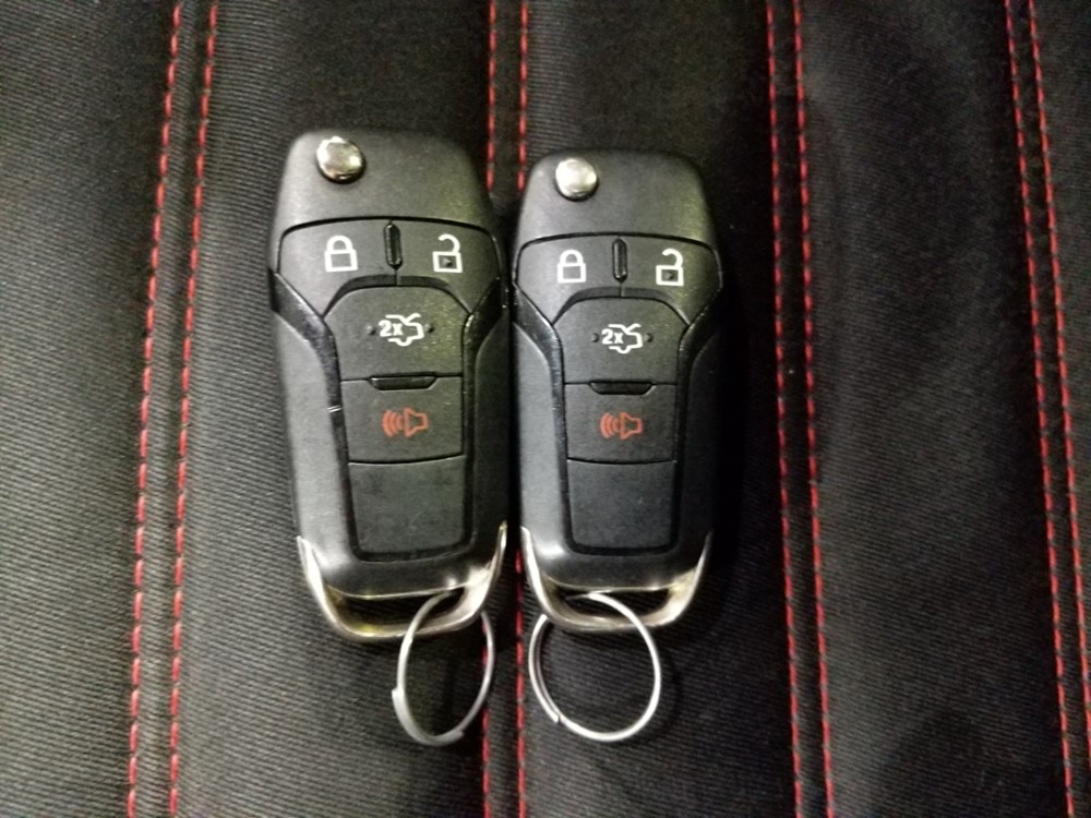 2016 Ford Fusion - Keys