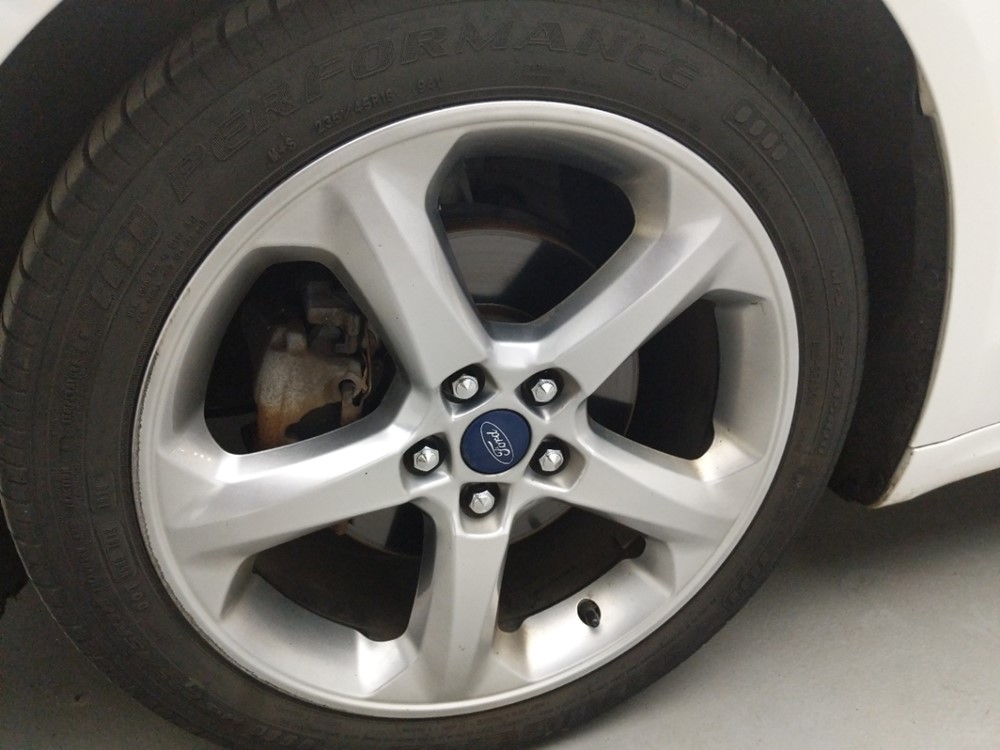 2016 Ford Fusion - Wheel