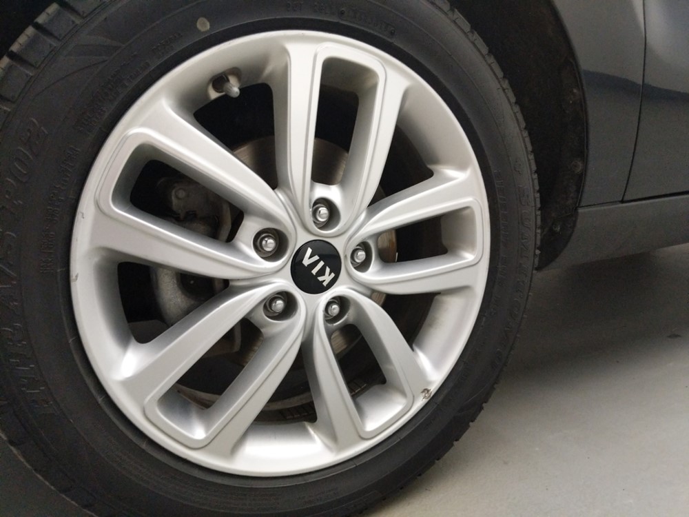 2017 Kia Soul - Wheel