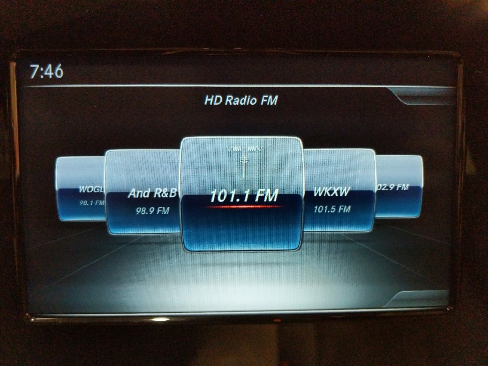 2016 Mercedes-Benz CLA250 - Stereo Package