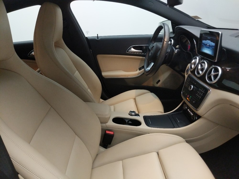 2016 Mercedes-Benz CLA250 - Passenger Front Seat