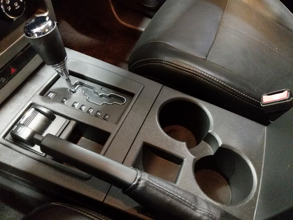 2012 Jeep Liberty - Center Console/Cup Holders
