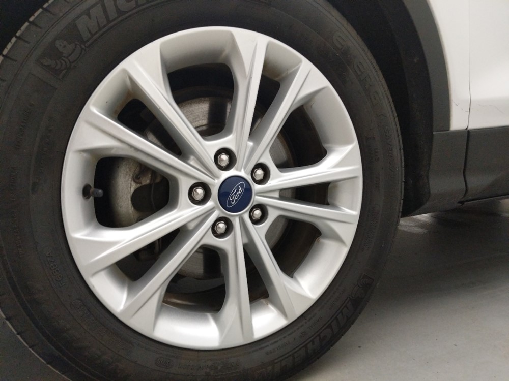 2017 Ford Escape - Wheel
