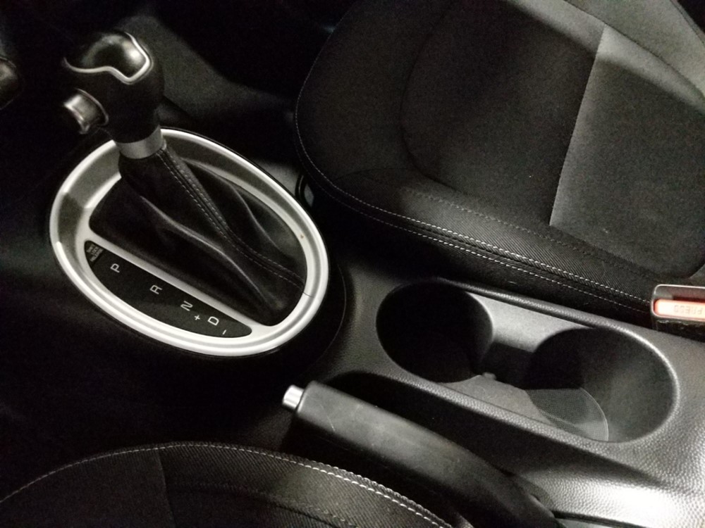 2017 Kia Soul - Center Console/Cup Holders