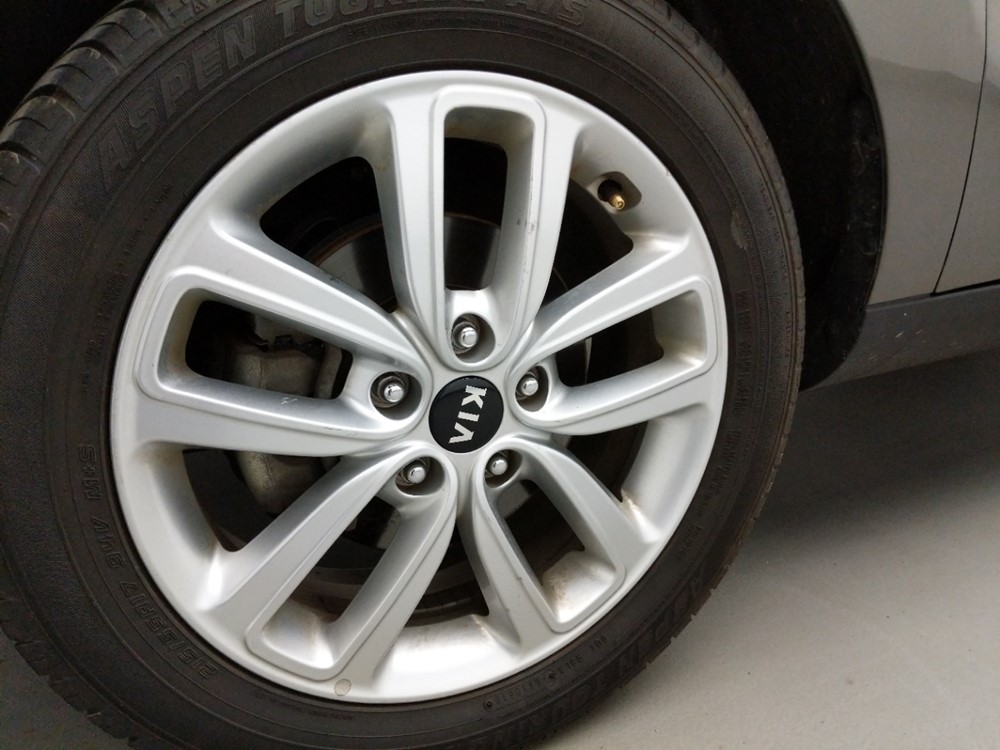 2017 Kia Soul - Wheel