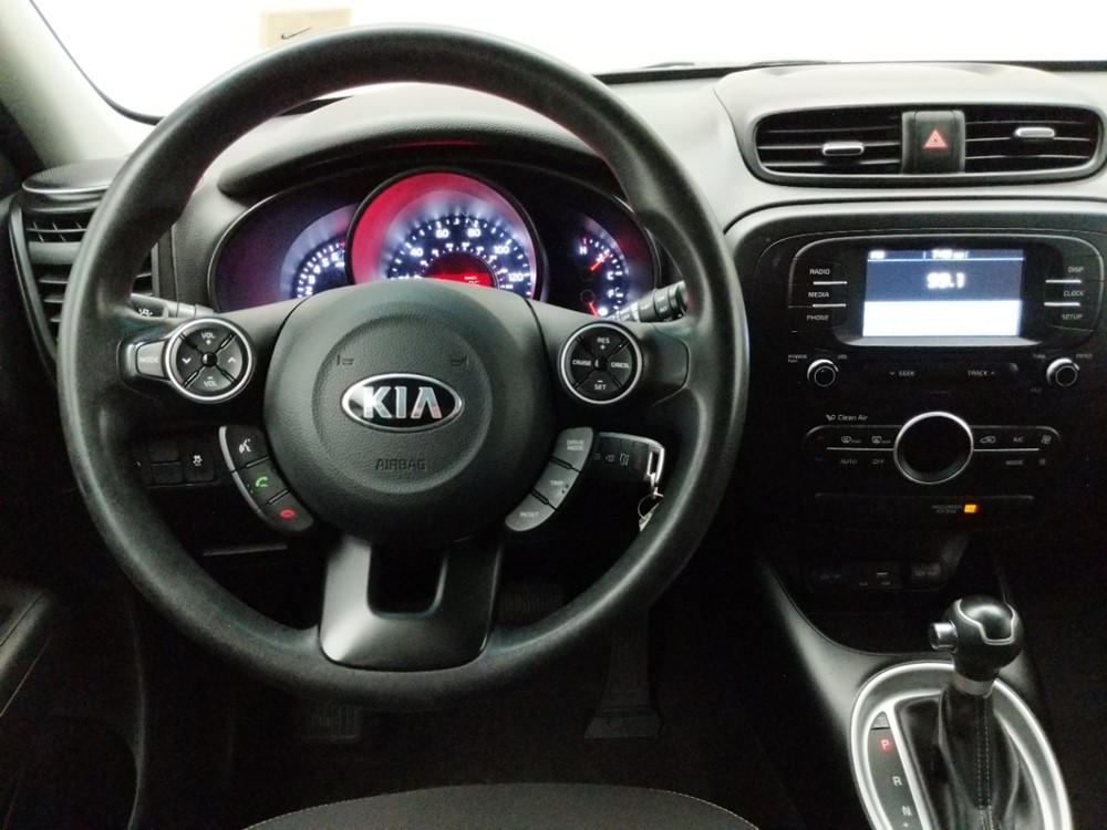2017 Kia Soul - Driver Dash