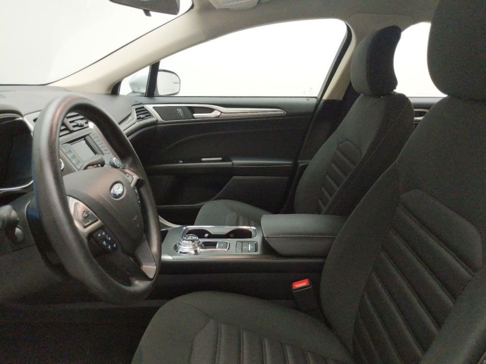 2017 Ford Fusion - Driver Front Seat