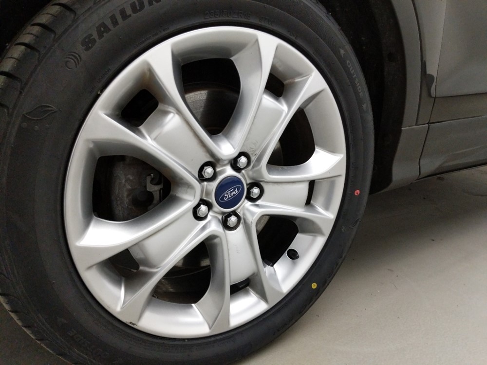 2013 Ford Escape - Wheel