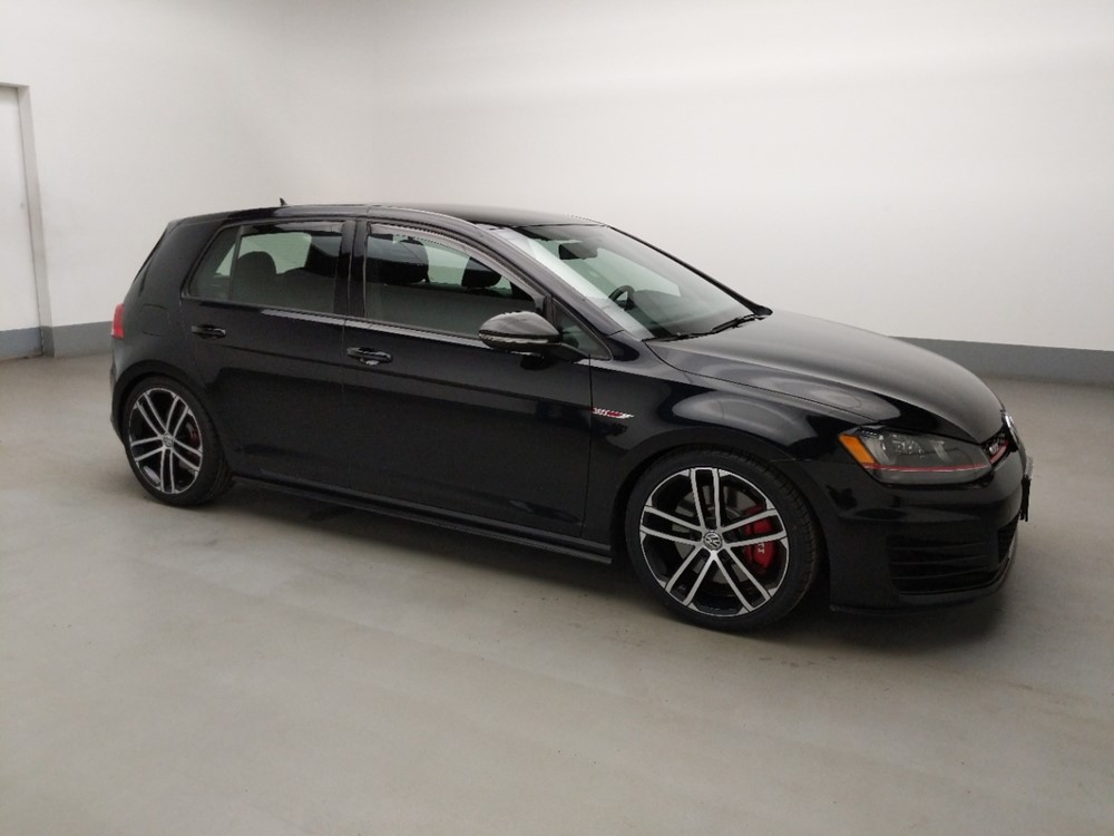 2017 Volkswagen Golf - Passenger Front Side