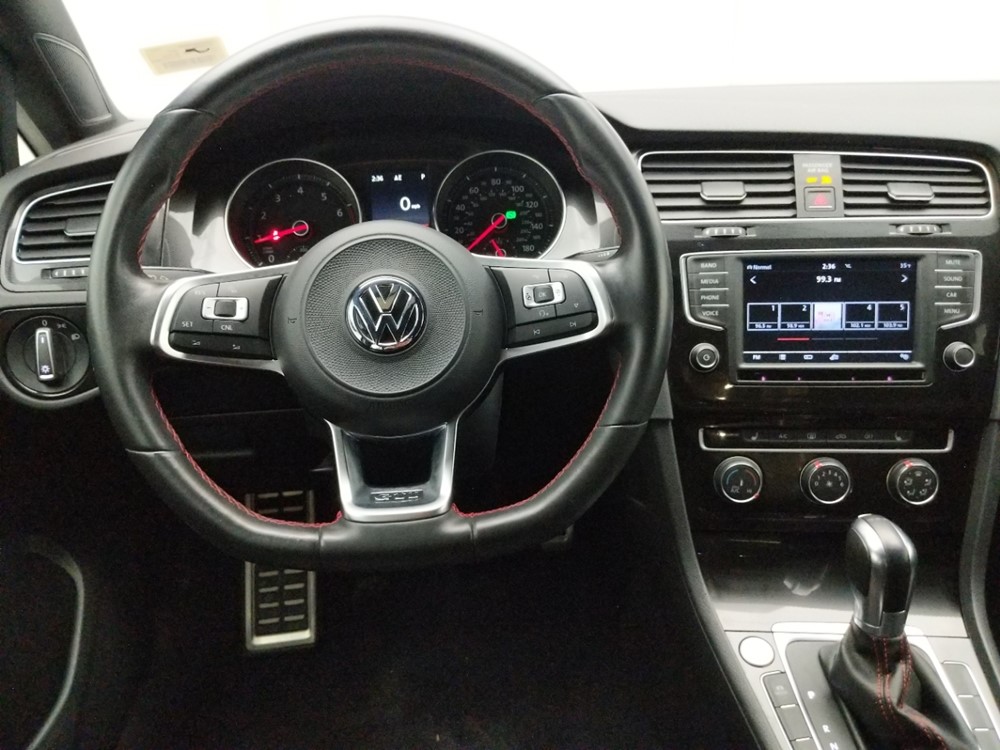 2017 Volkswagen Golf - Driver Dash