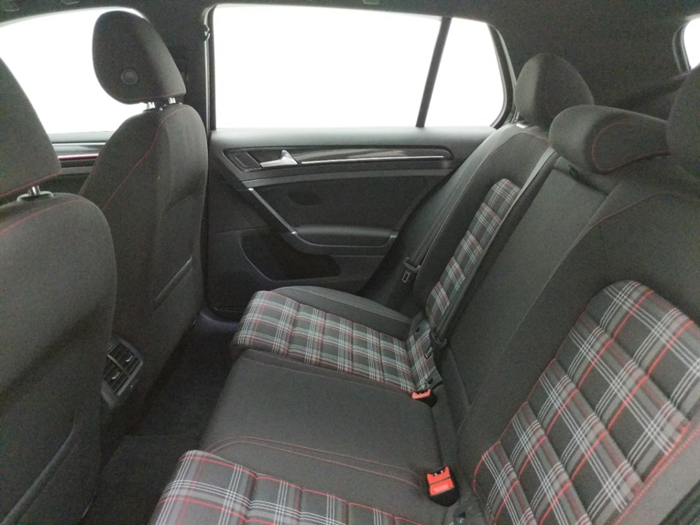 2017 Volkswagen Golf - Driver Rear Seat