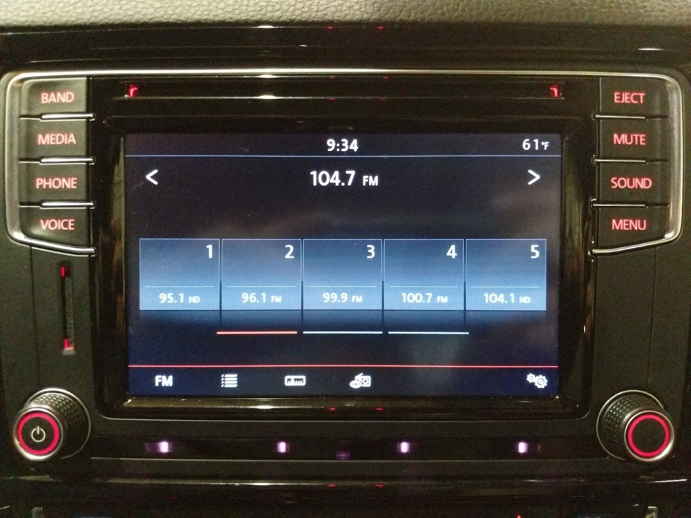 2016 Volkswagen Jetta - Stereo Package
