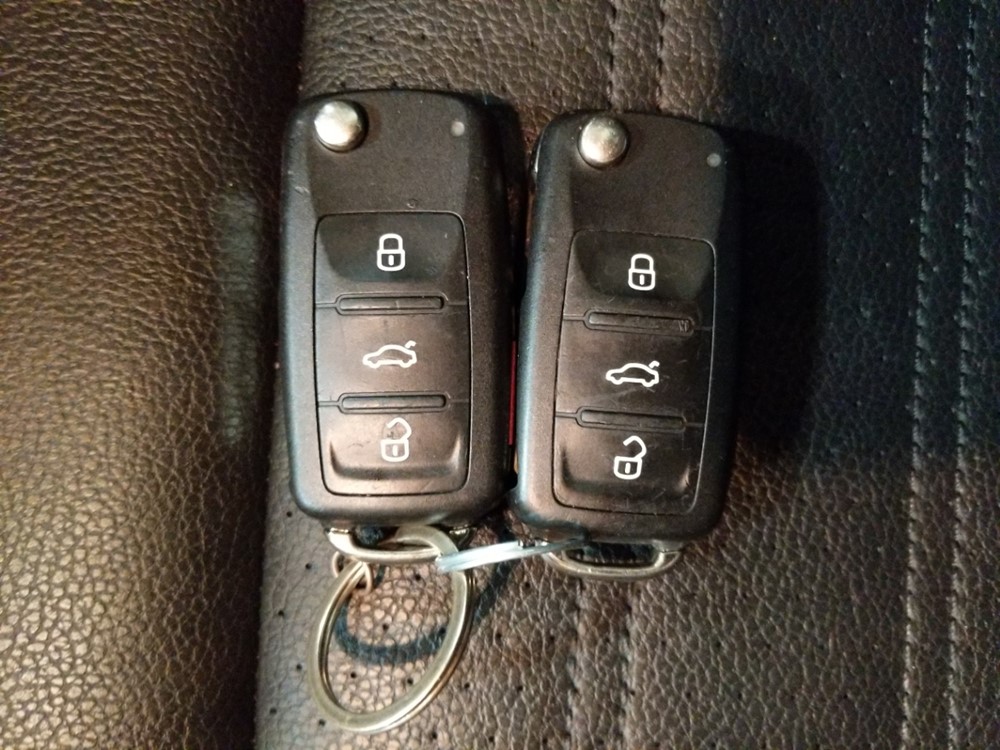 2016 Volkswagen Jetta - Keys