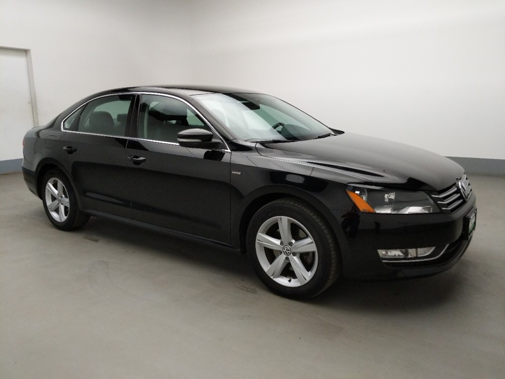 2015 Volkswagen Passat - Passenger Front Side