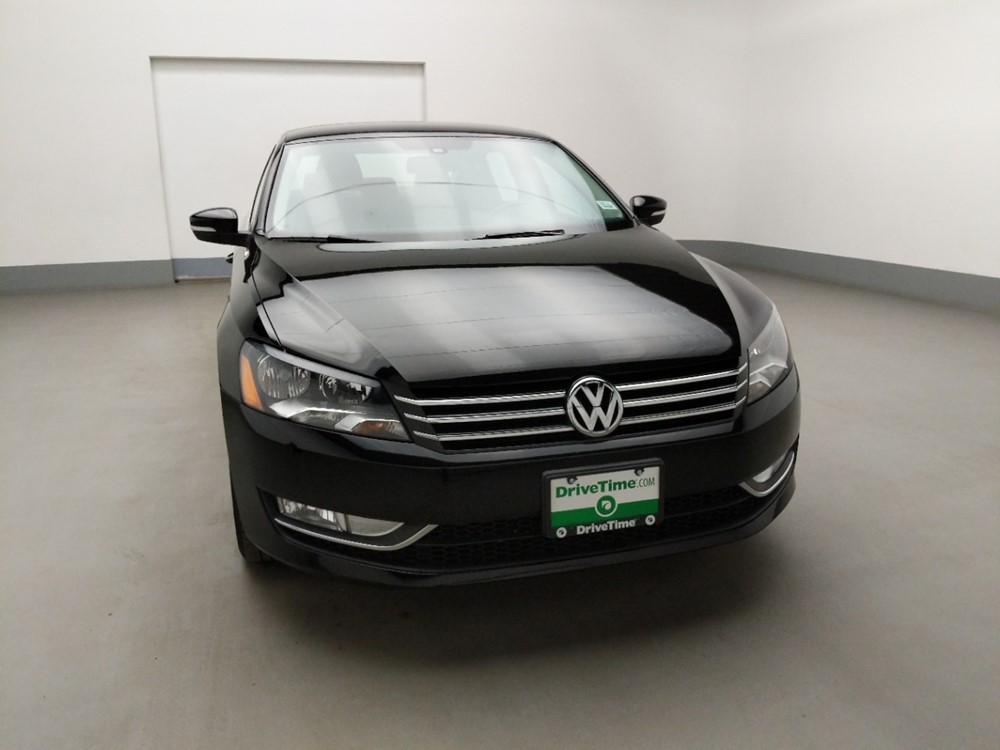 2015 Volkswagen Passat - Passenger Front Hood