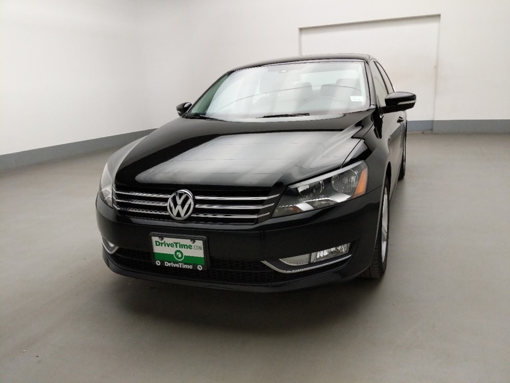 2015 Volkswagen Passat - Driver Front Hood