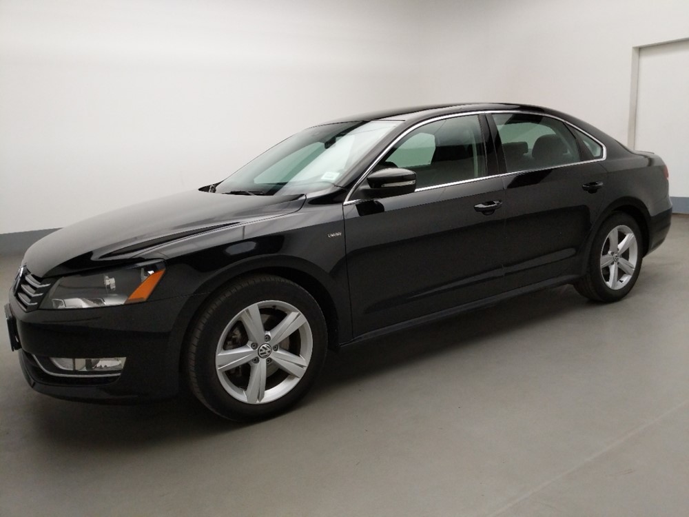 2015 Volkswagen Passat - Driver Front Side