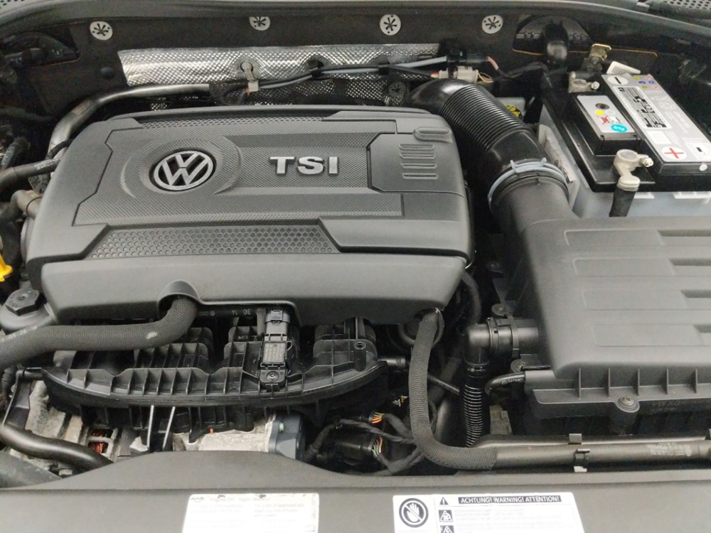 2015 Volkswagen Golf - Engine