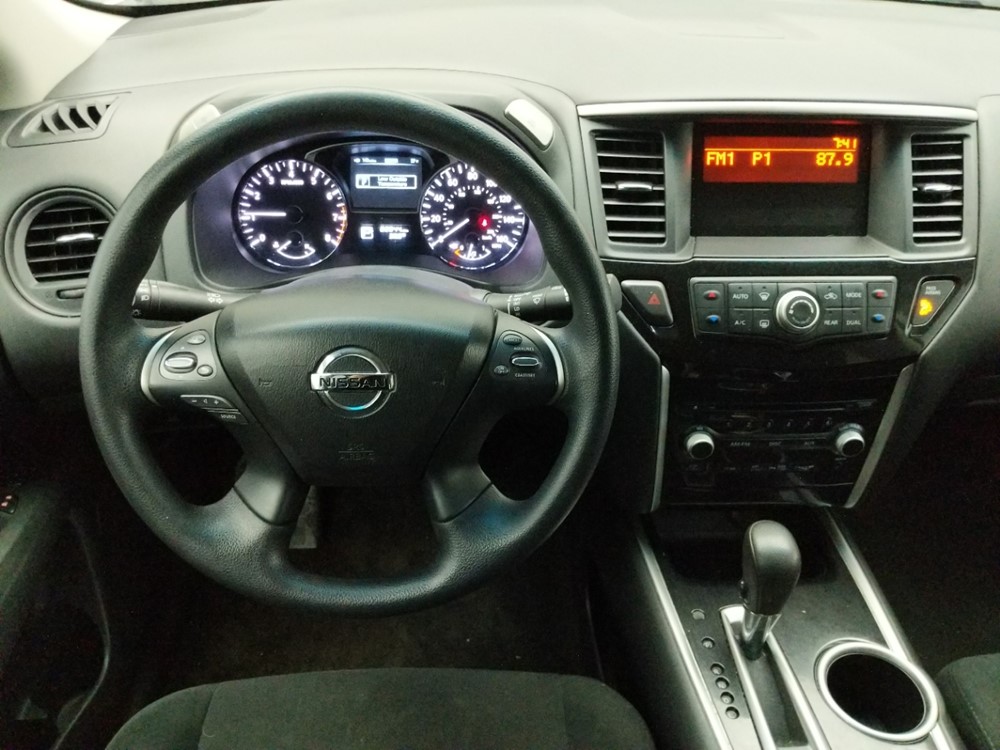 2013 Nissan Pathfinder - Driver Dash