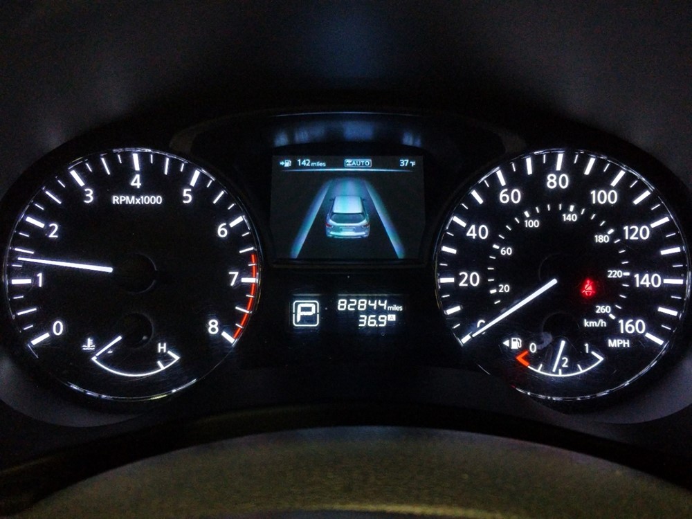 2013 Nissan Pathfinder - Odometer Close Up