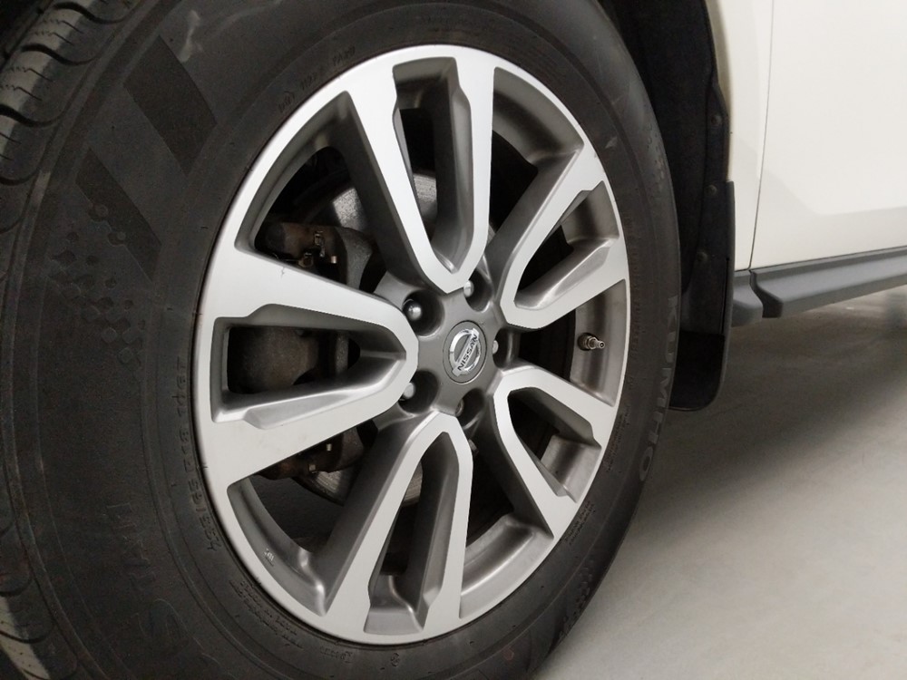 2013 Nissan Pathfinder - Wheel
