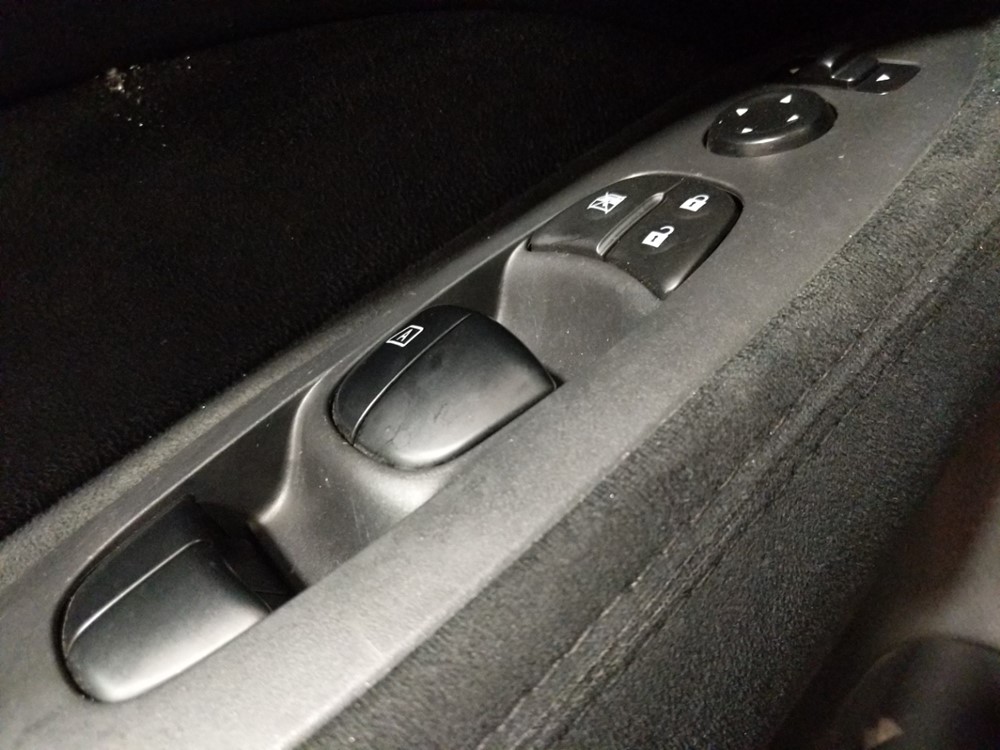 2013 Nissan Pathfinder - Driver Power Windows/Lock Control
