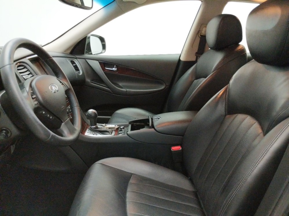 2016 INFINITI QX50 - Driver Front Seat