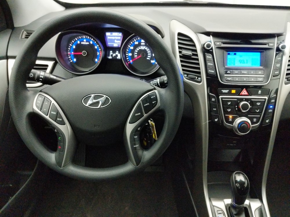 2016 Hyundai Elantra - Driver Dash