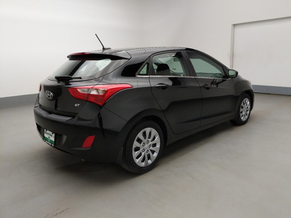 2016 Hyundai Elantra - Passenger Rear Bumper