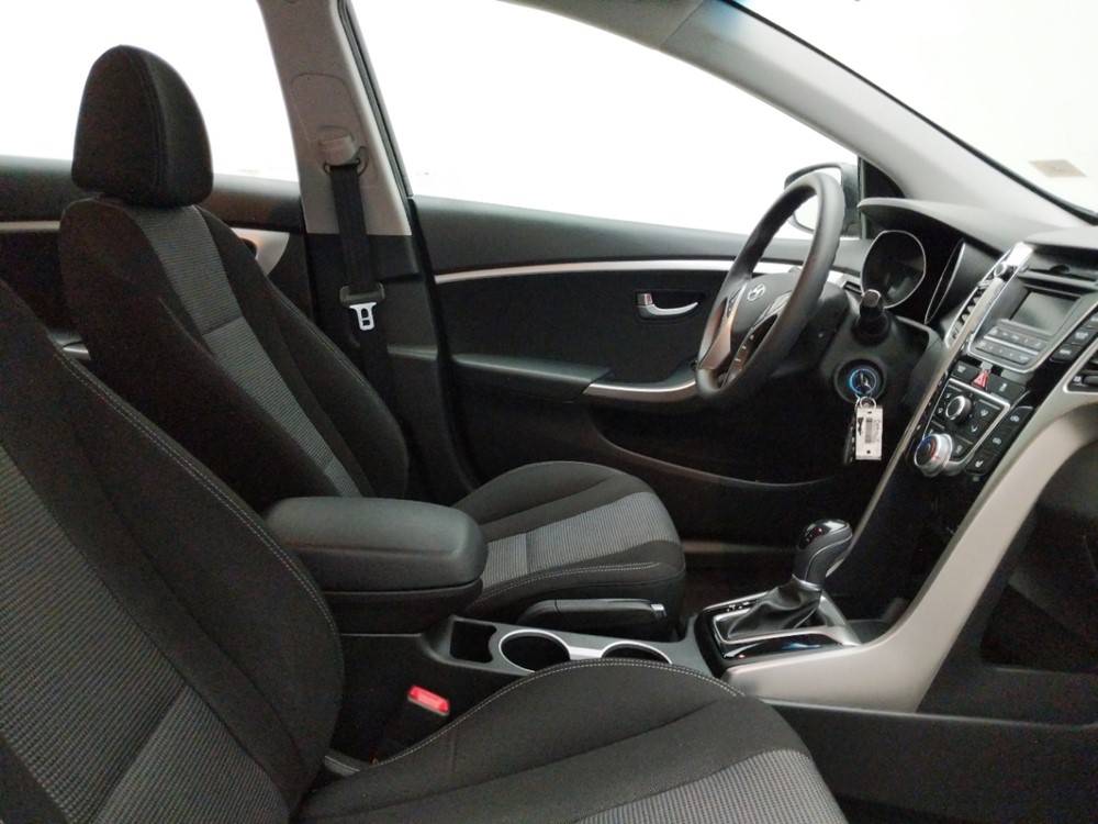 2016 Hyundai Elantra - Passenger Front Seat