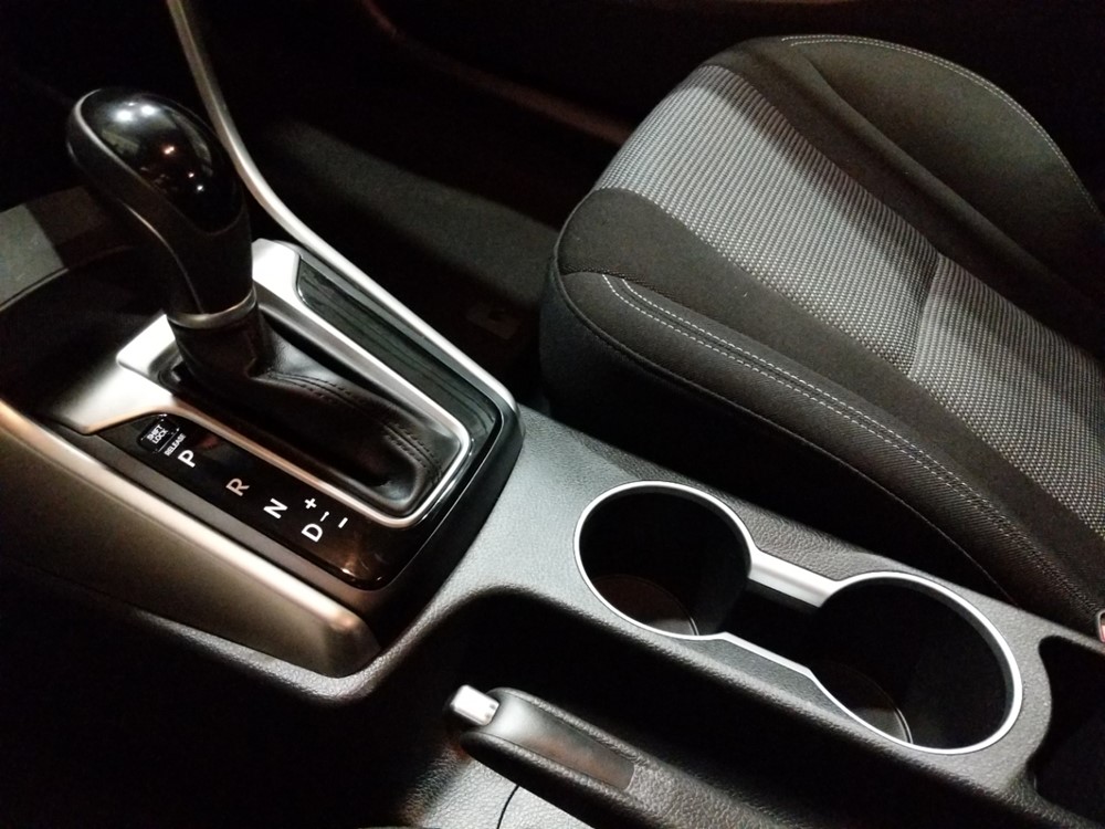 2016 Hyundai Elantra - Center Console/Cup Holders