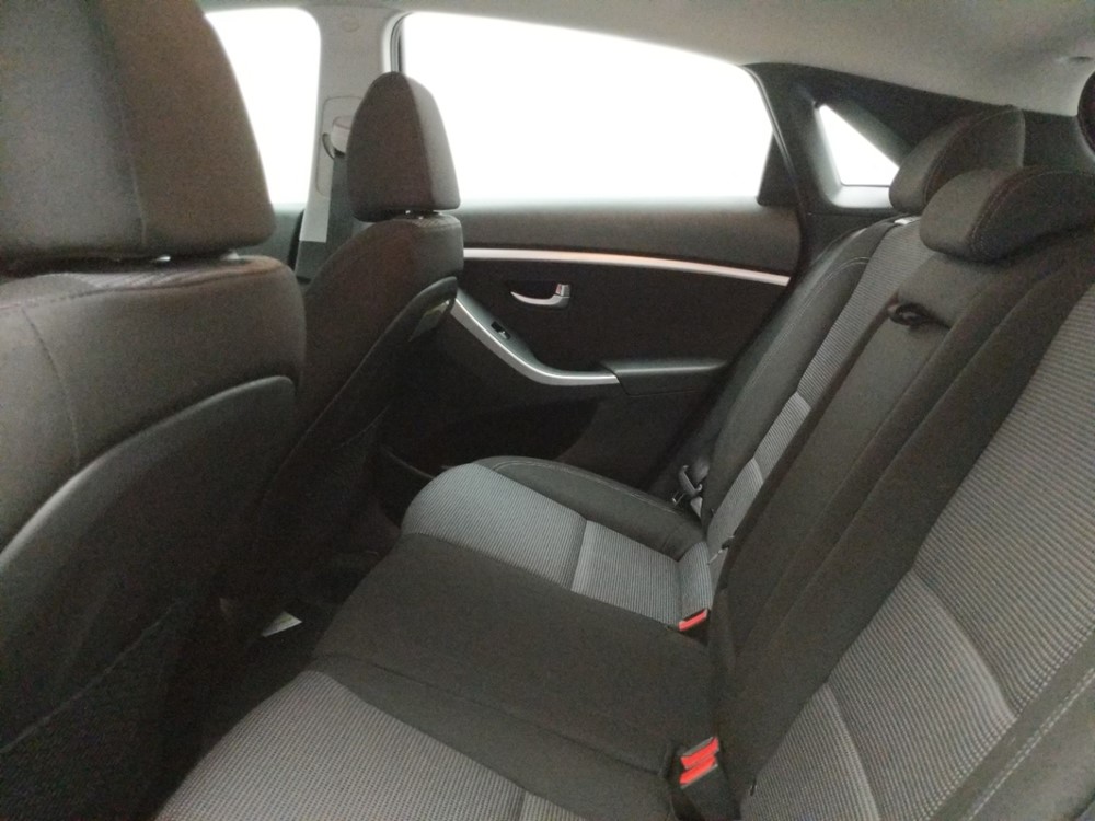 2016 Hyundai Elantra - Driver Rear Seat