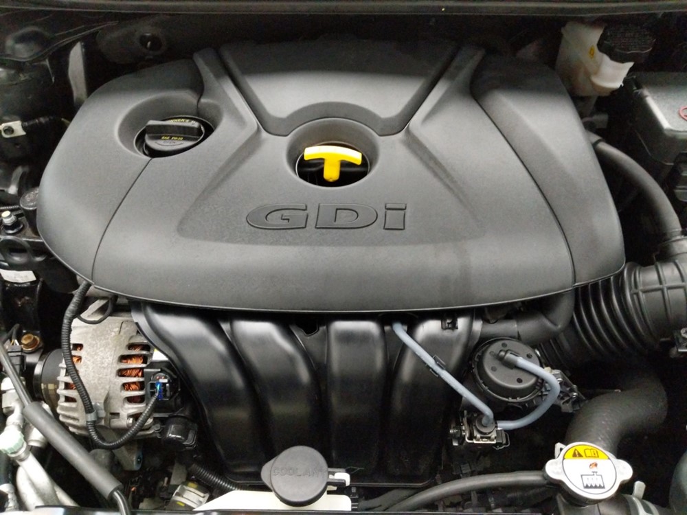 2016 Hyundai Elantra - Engine