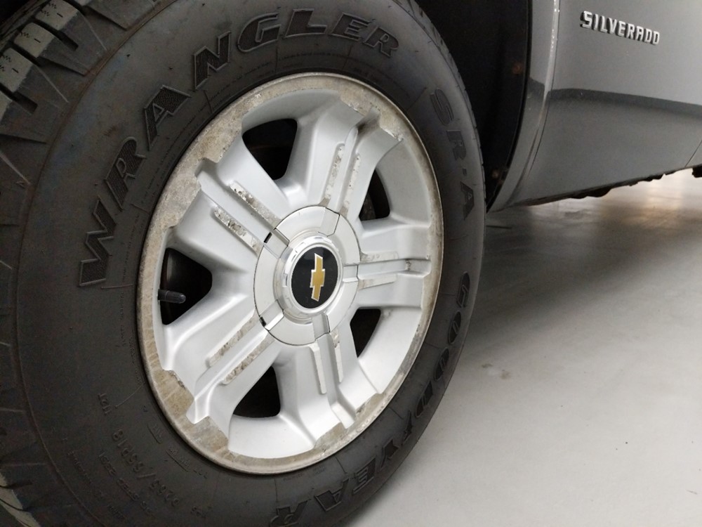 2011 Chevrolet Silverado 1500 - Wheel