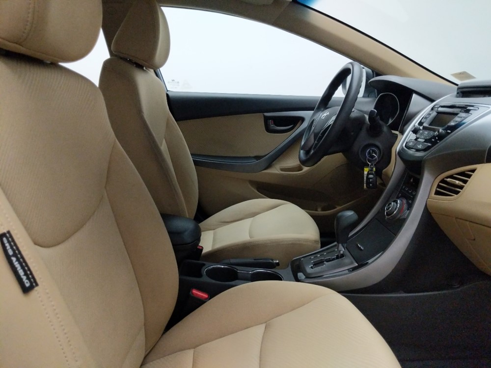 2013 Hyundai Elantra - Passenger Front Seat