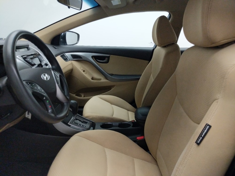 2013 Hyundai Elantra - Driver Front Seat