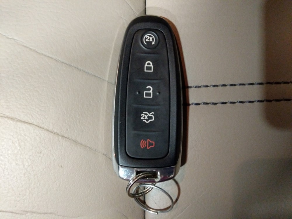 2011 Ford Edge - Keys