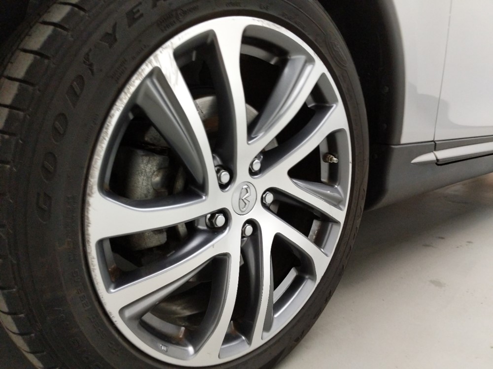 2016 INFINITI QX50 - Wheel