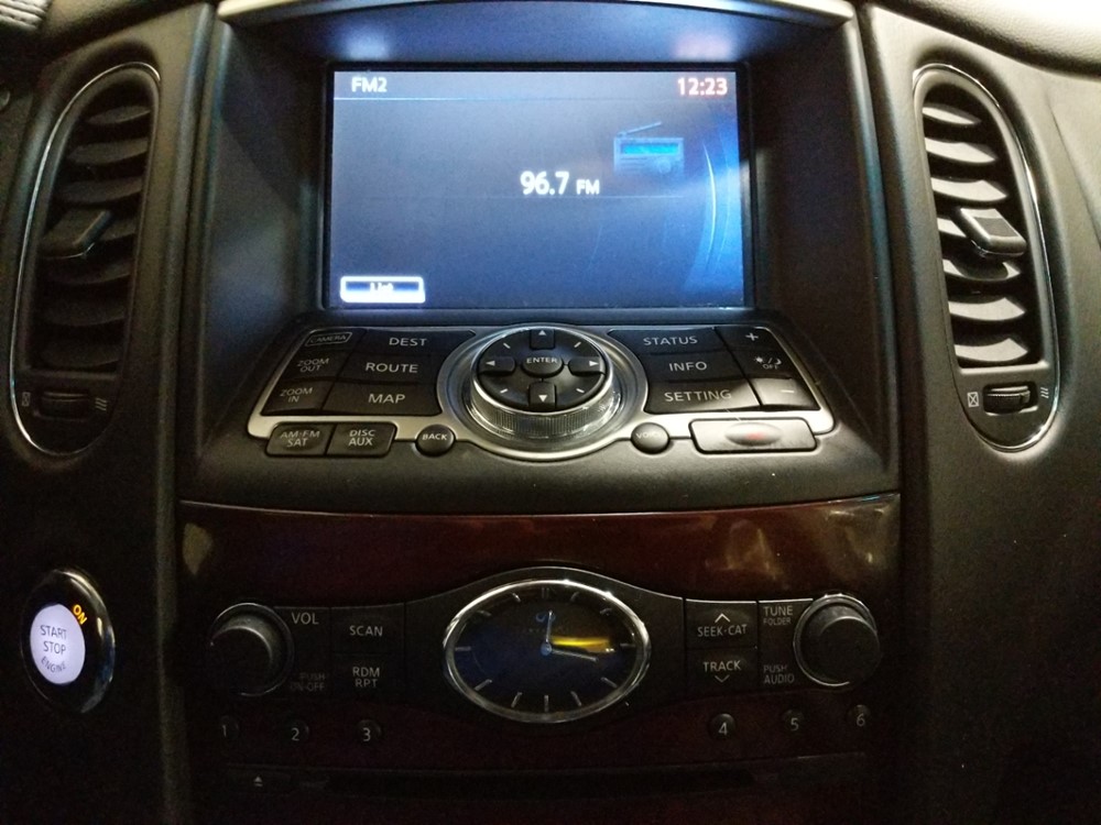 2016 INFINITI QX50 - Stereo Package