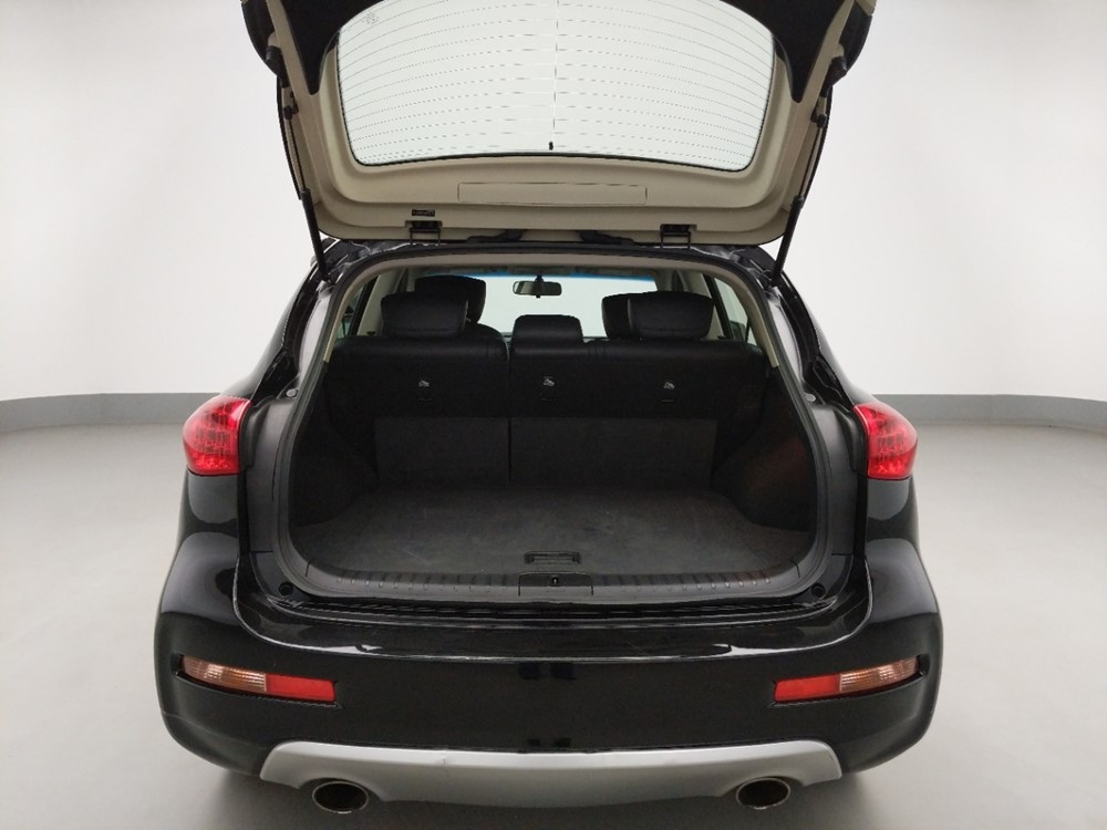 2017 INFINITI QX50 - Trunk