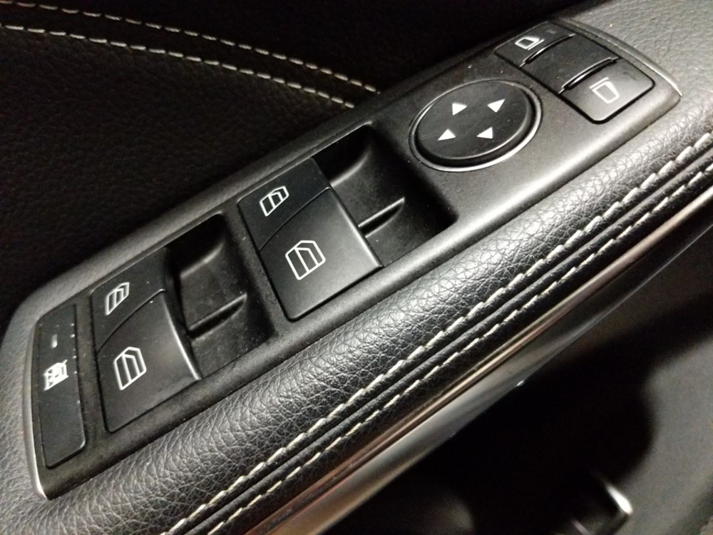 2015 Mercedes-Benz GLA250 - Driver Power Windows/Lock Control